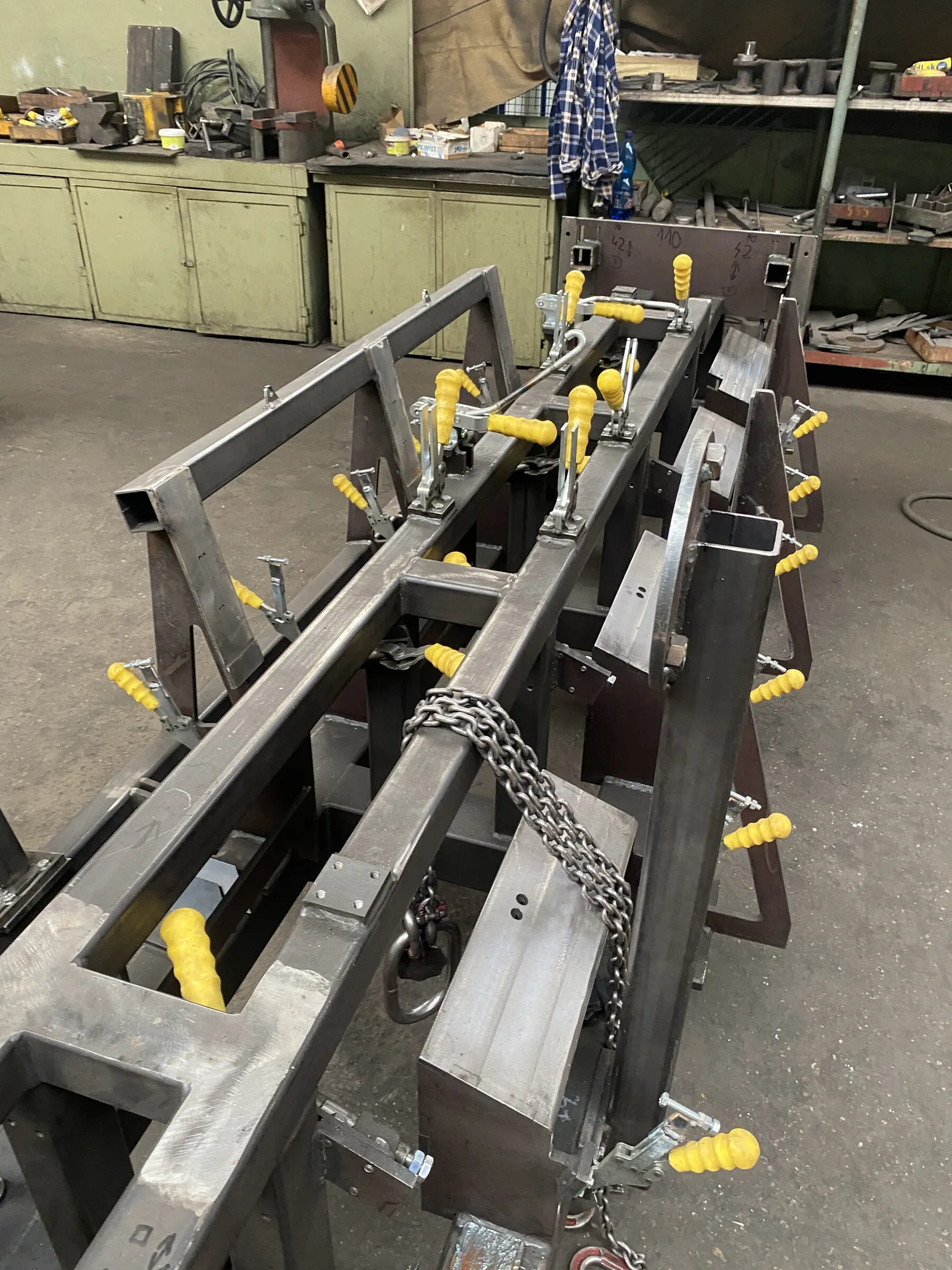 Welding jig built for a customer's own production