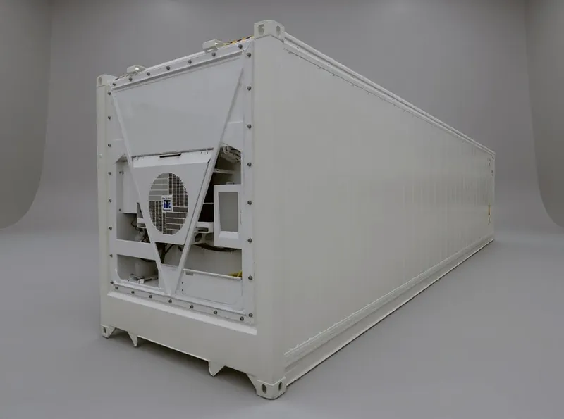 40 fots high cube reefer-container, vit, sedd från maskinänden
