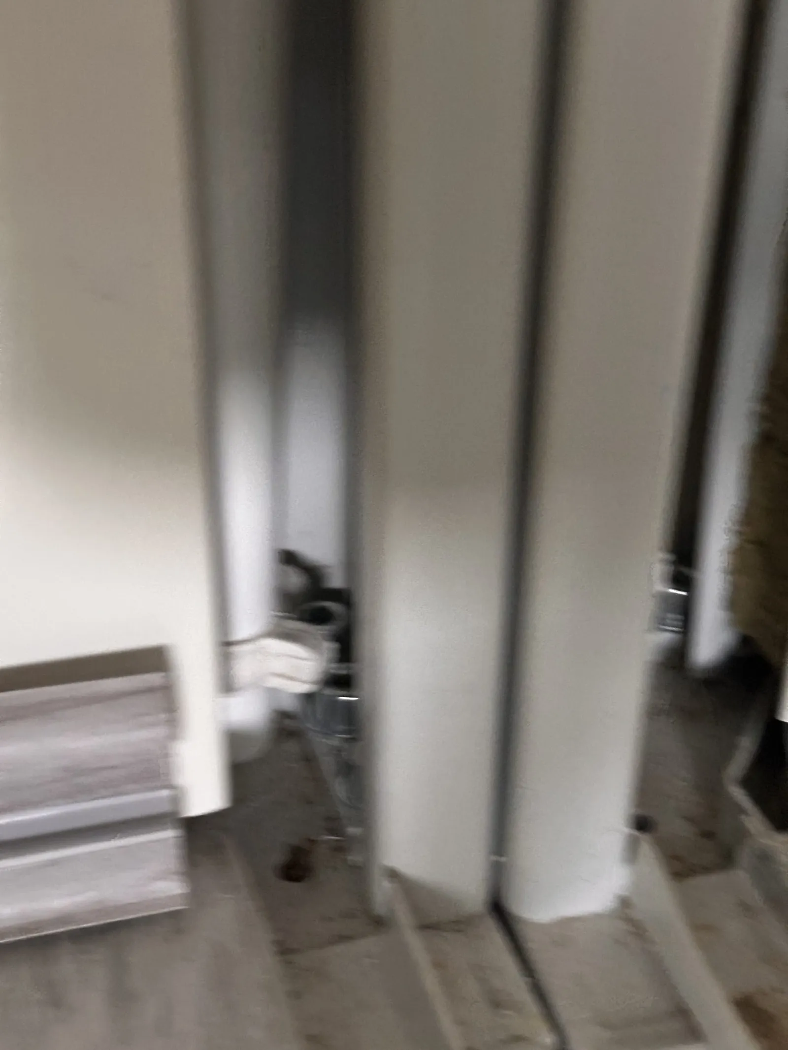 Detail einer Aluminium-Türschwelle