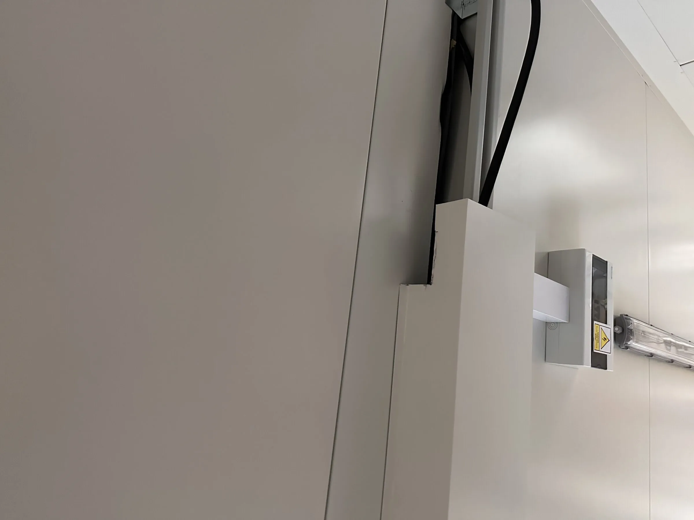 Ceiling cable junction box in a module