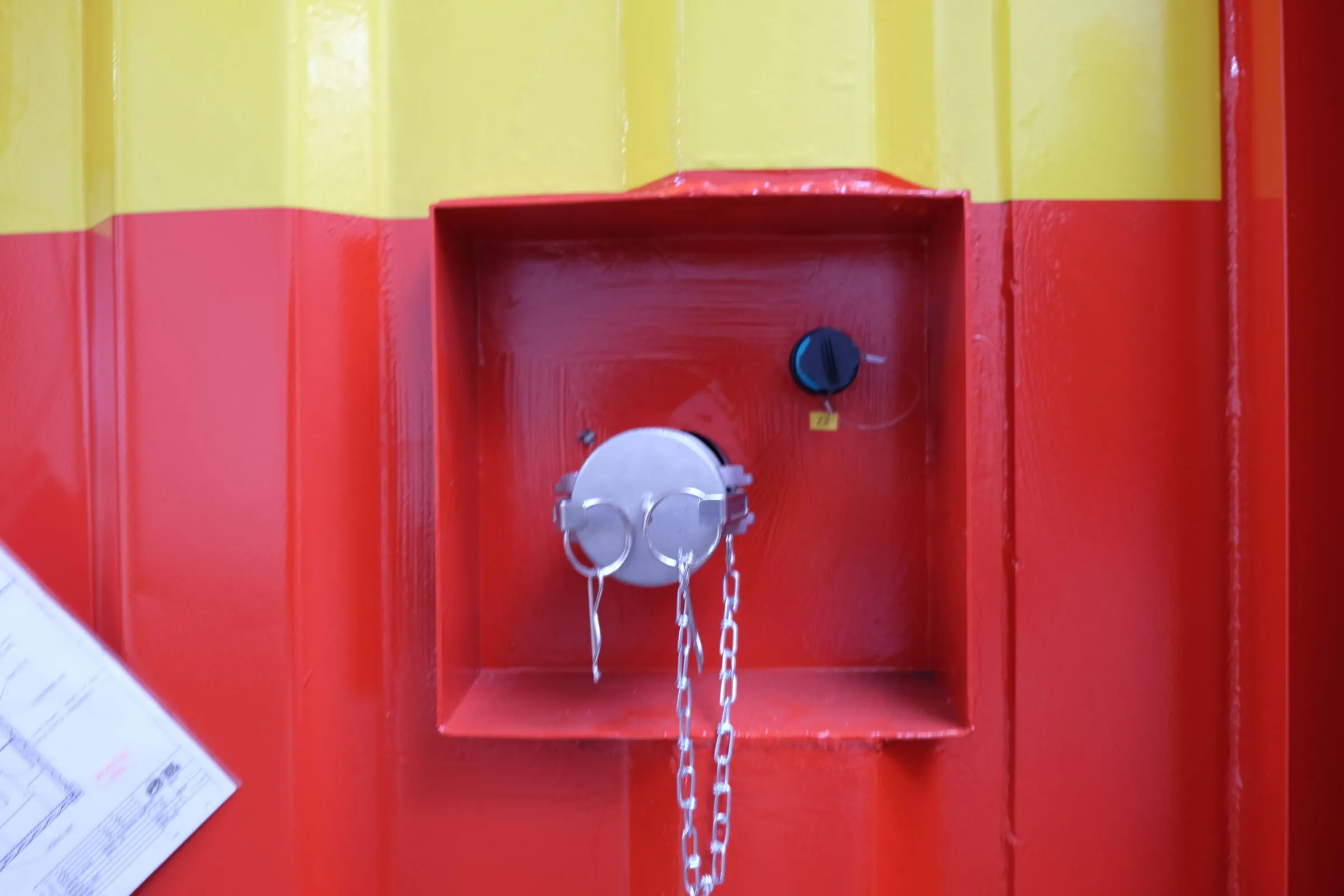 Recessed external fitting on a red module